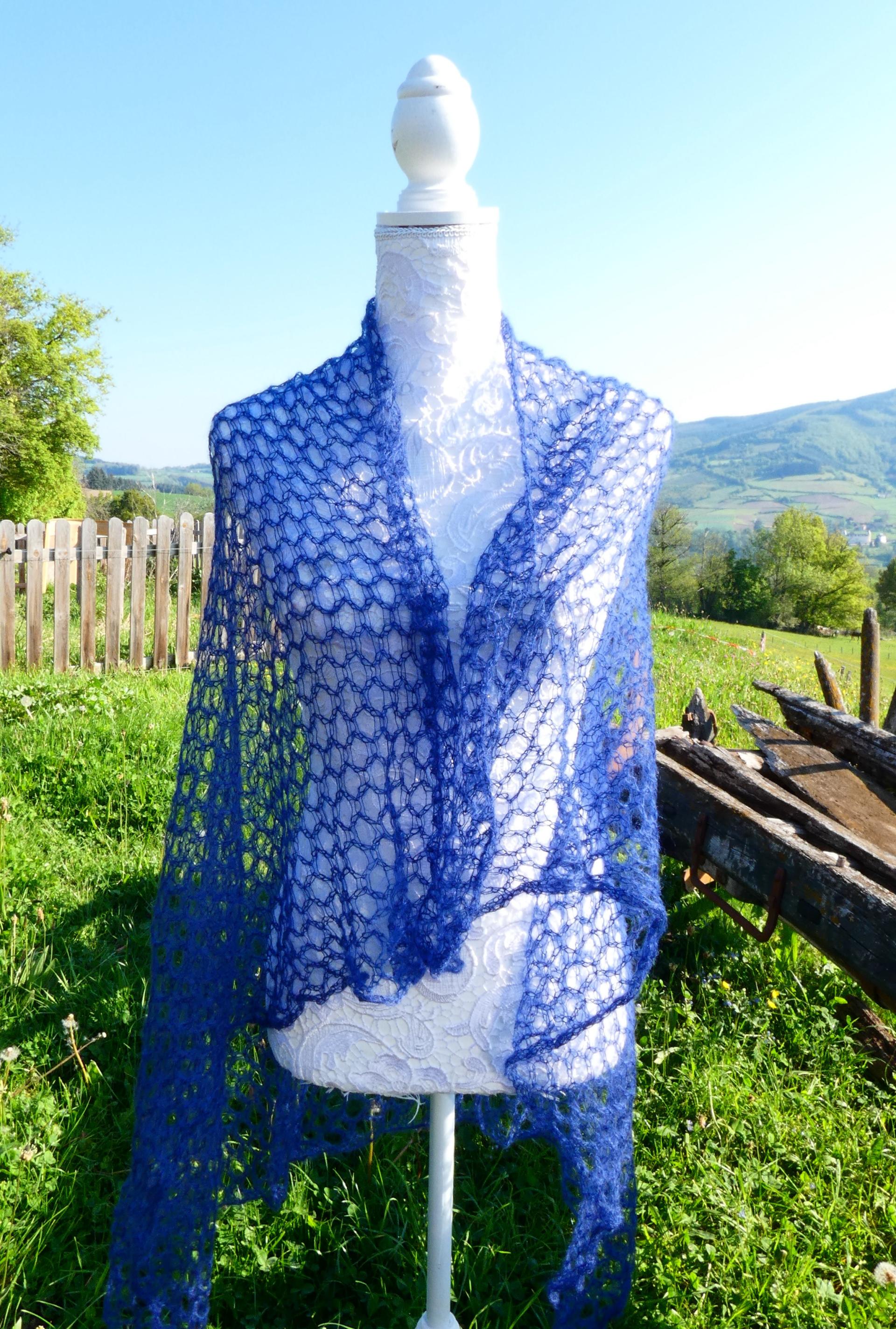 Carré tricot laine mohair bleu klein 1