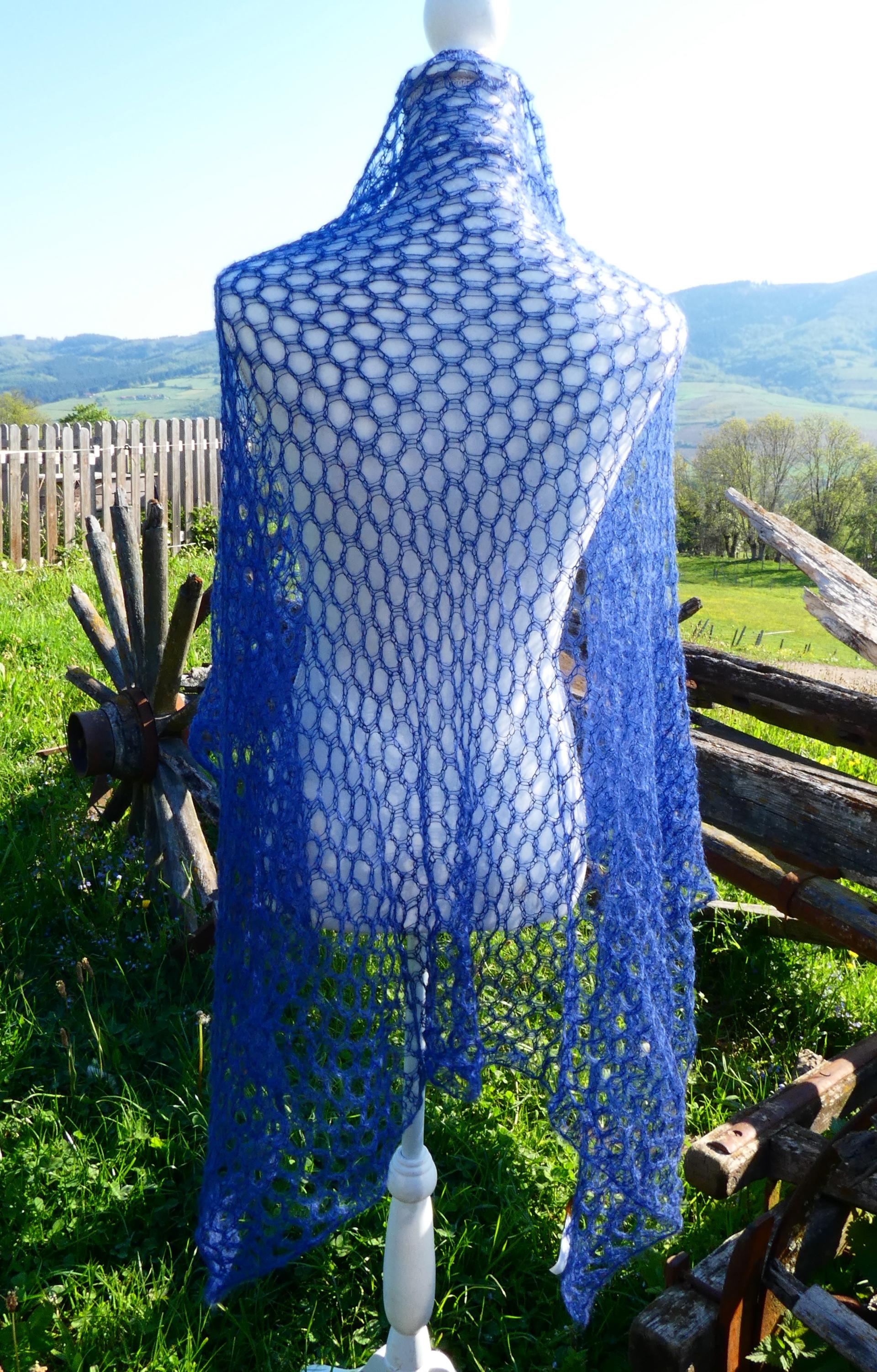 Carré tricot laine mohair bleu klein 2