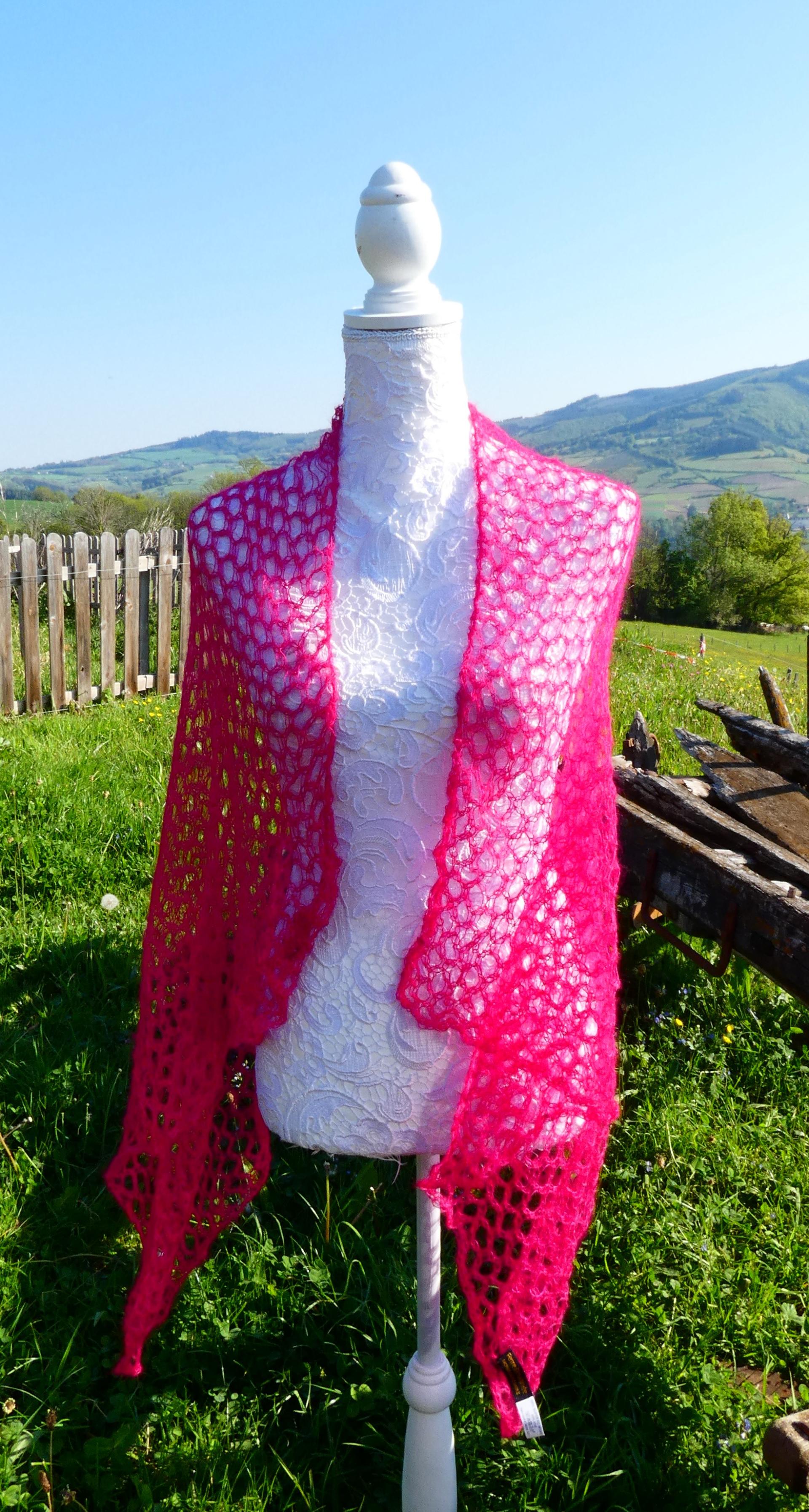 Carré tricot laine mohair bleu framboise 1