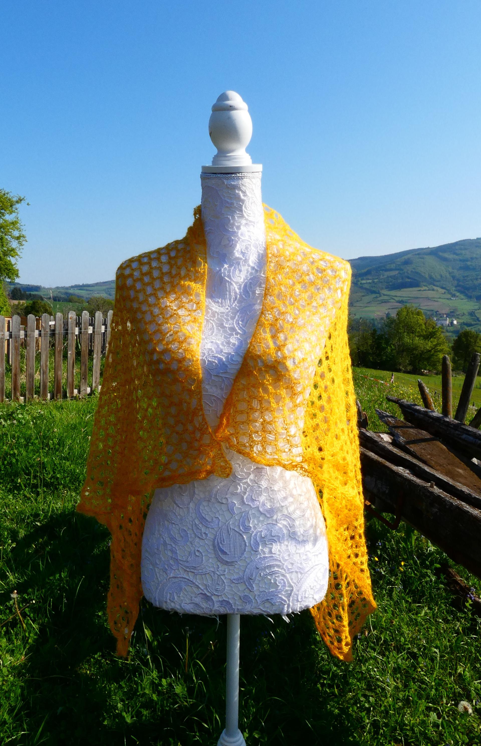 Carré tricot laine mohair mangue 1