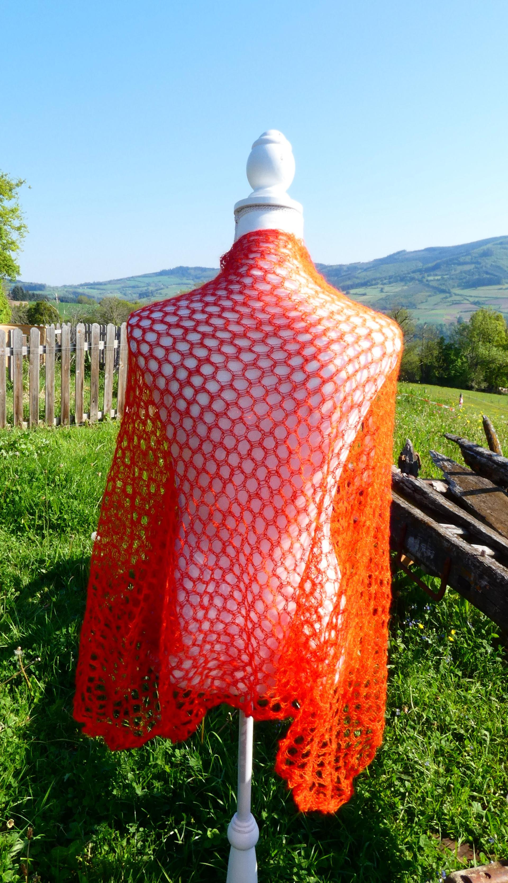 Carré tricot laine mohair capucine 2