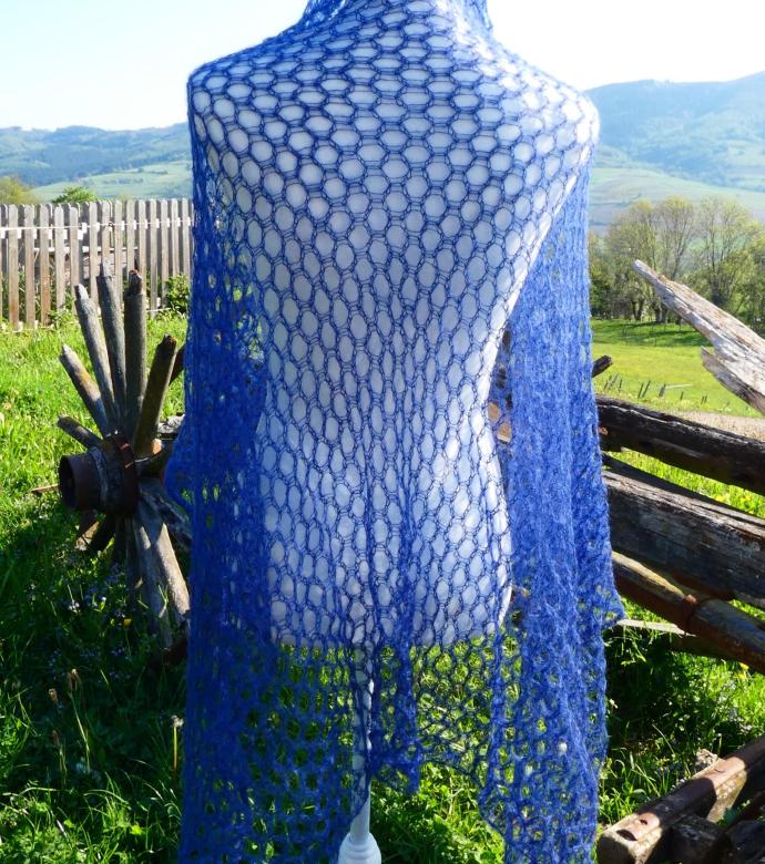Carré tricot laine mohair bleu klein 2