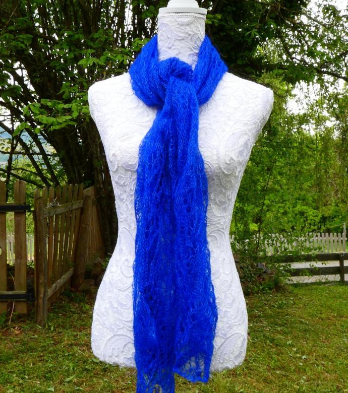 Echarpe tricot Mohair bleu klein 2