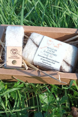 Coffret savon feutré au lait de cachemire et porte clé