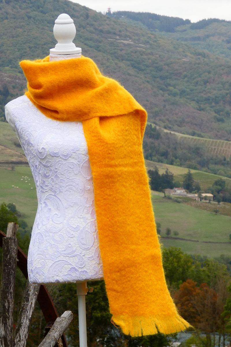 Grande écharpe Mohair jaune safran