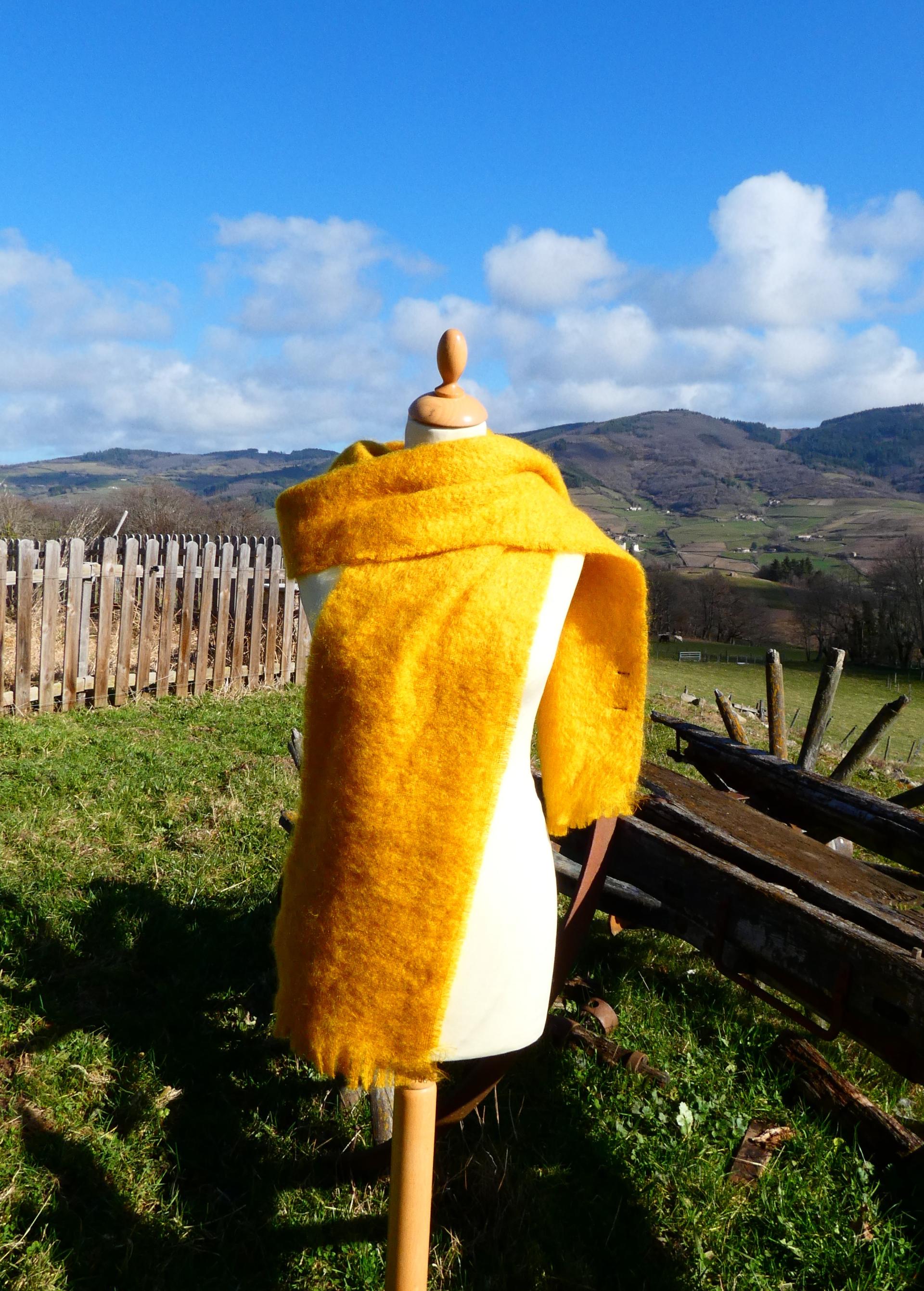 Grande écharpe Mohair mangue 1