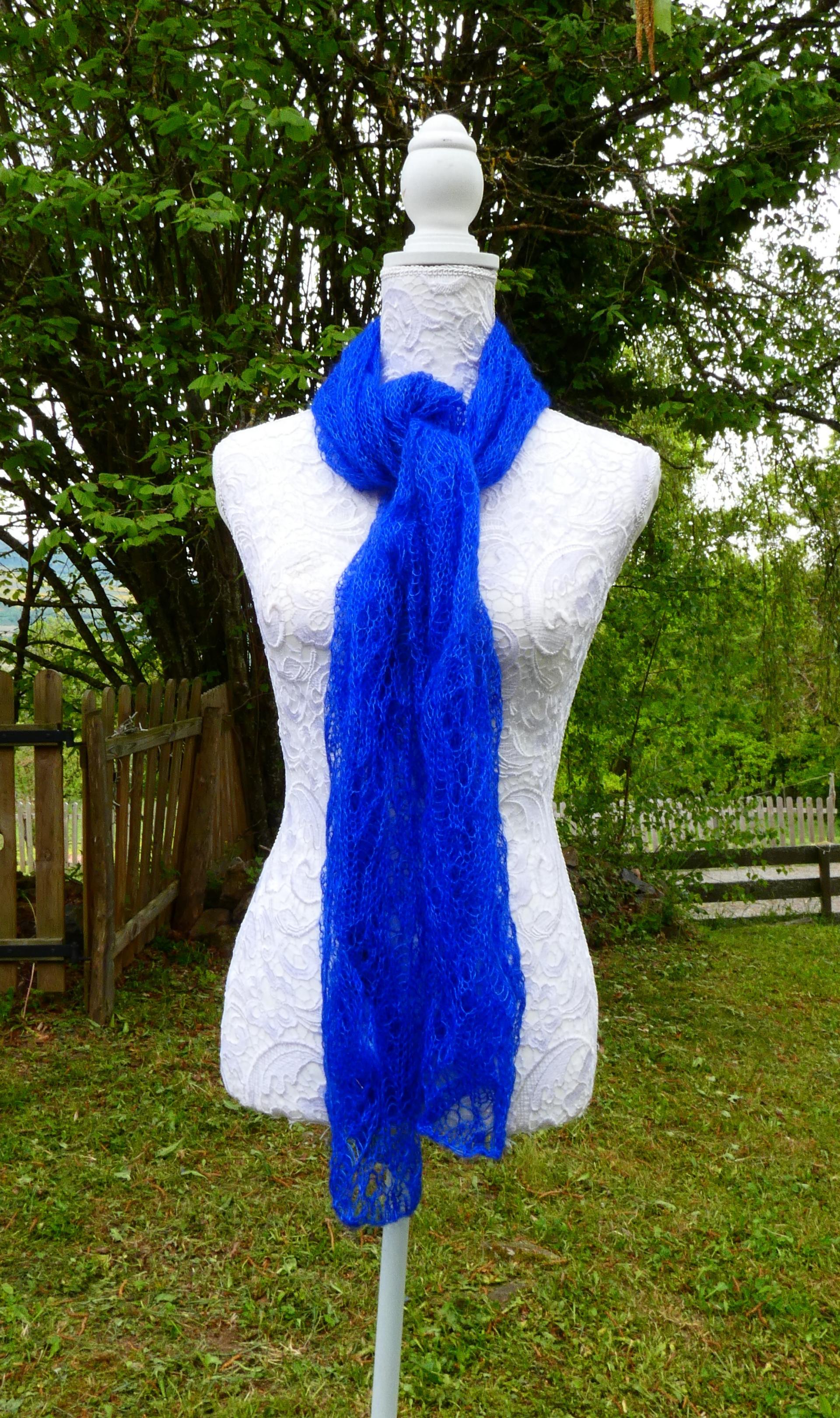 Echarpe tricot Mohair bleu klein 2