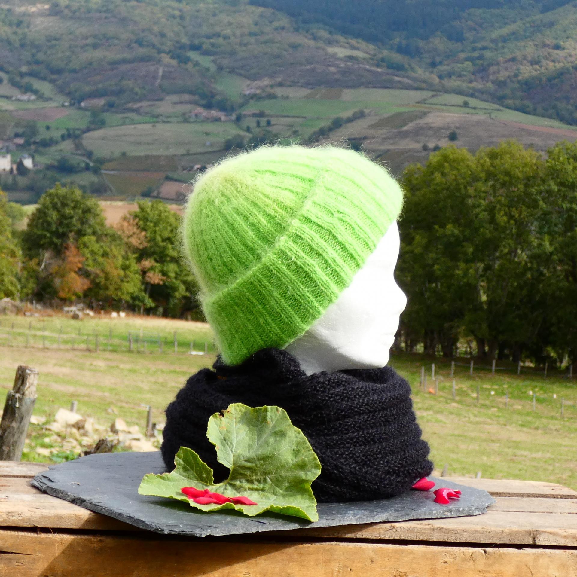 Bonnet Mohair élégance vert anis