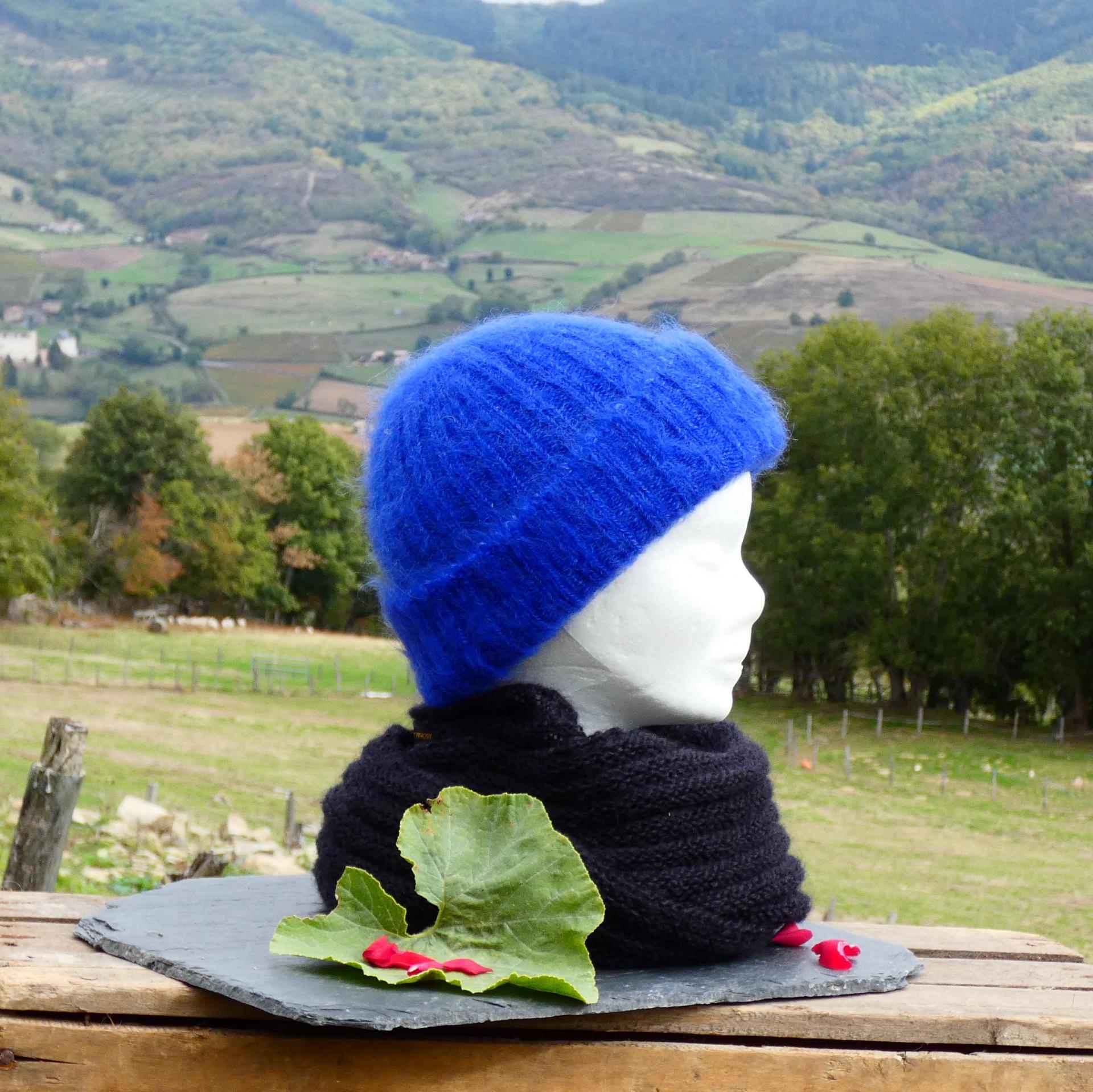 Bonnet Mohair élégance bleu klein