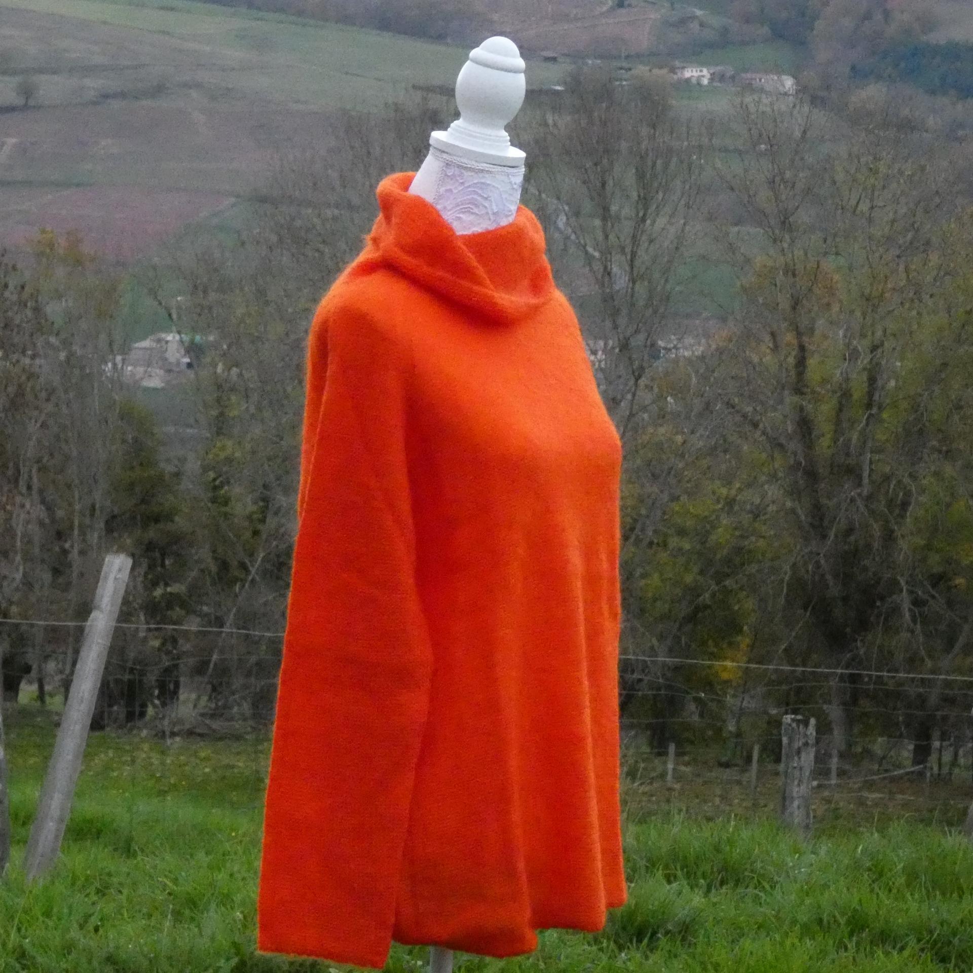 Pull tunique Mohair boule capucine