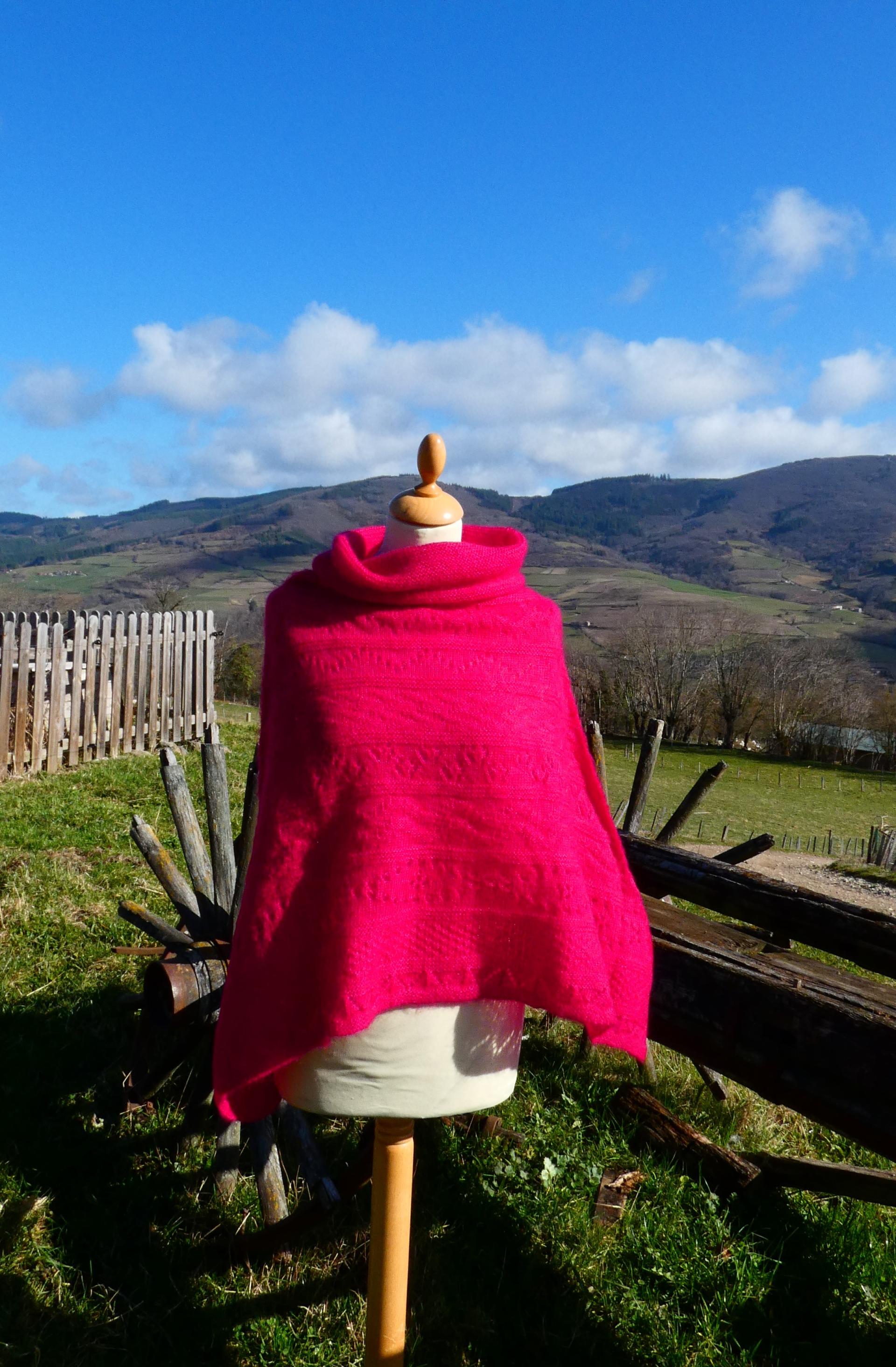Poncho mohair framboise