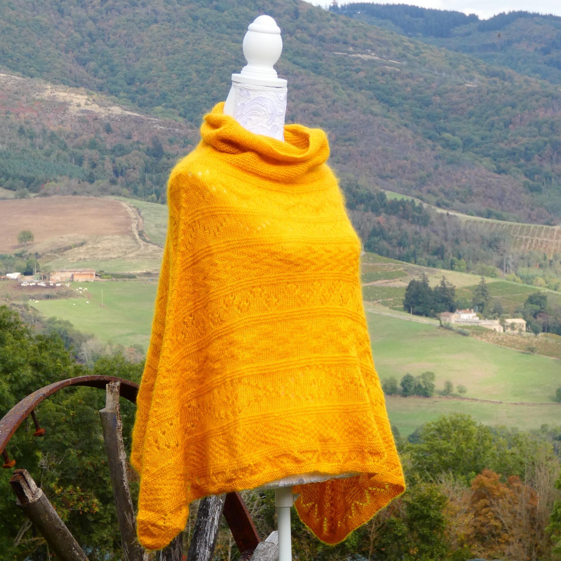 Poncho mohair mangue